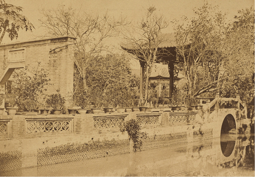 Photo 3 caption : Howqua’s gardens, Canton. Albumen print, 1860, by Felice Beato (1832-1909). Digital image courtesy of the Getty's Open Content Program.