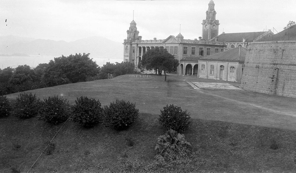 University of Hong Kong, 1919-1920.  Photograph by G. Warren Swire.  HPC ref: Sw18-107.  © 2007 John Swire & Sons Ltd.