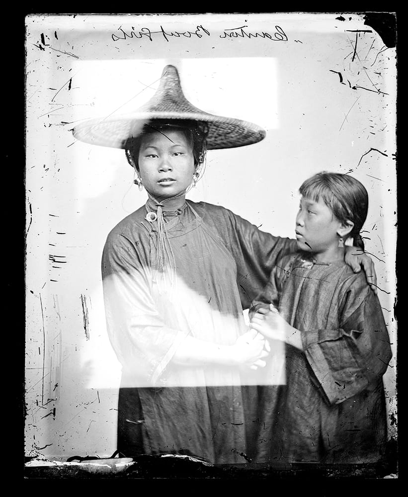 Listed as ‘boat girls’ in Illustrations of China, I, plate 7, this photograph was taken in Kwantung in 1869 and was one of a number of boat women around Canton and Hong Kong. Photograph by John Thomson, negative no. 684. Credit: Wellcome Collection. CC.BY.
